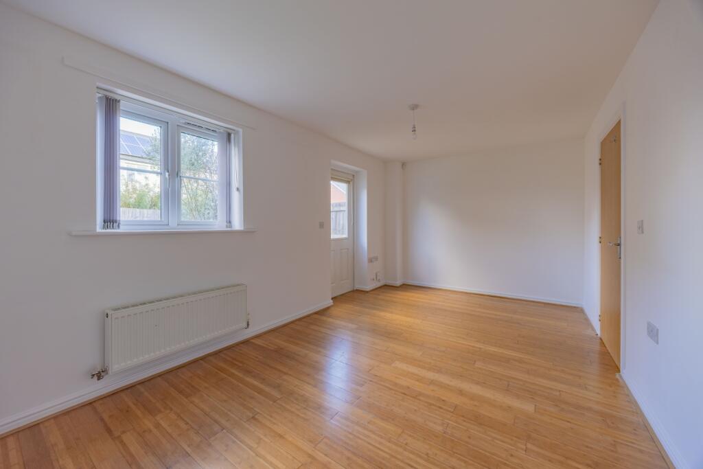 Ewemove Taunton Saffin Drive (13)