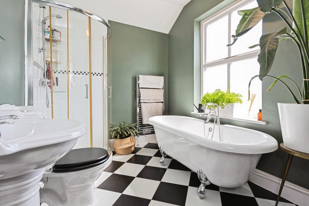 e8478c9b-9 20King...