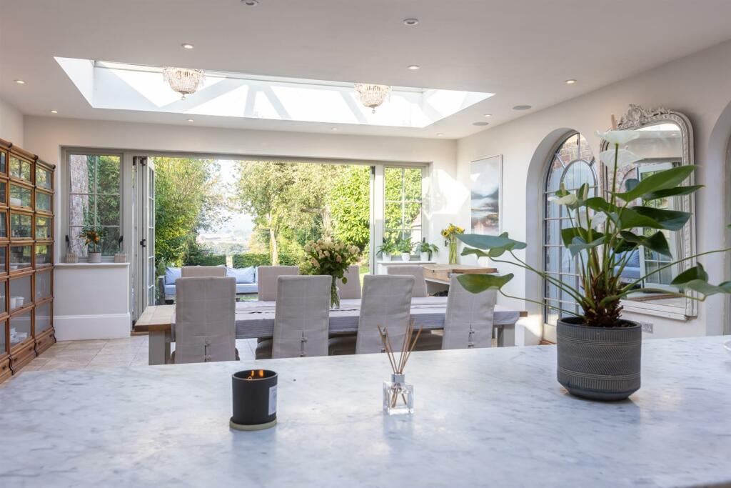 Carlbury House Kitchen Dining Room-7.jpg