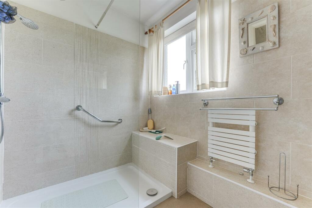 Sandringham Close-12.jpg