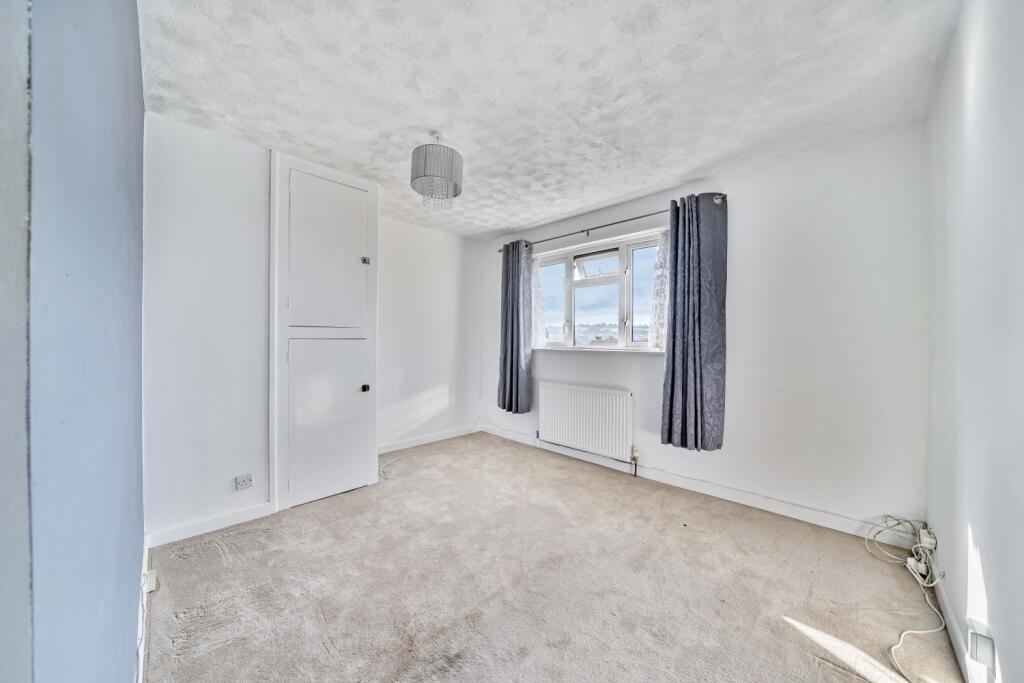 1358614-4-68d3bd5250582