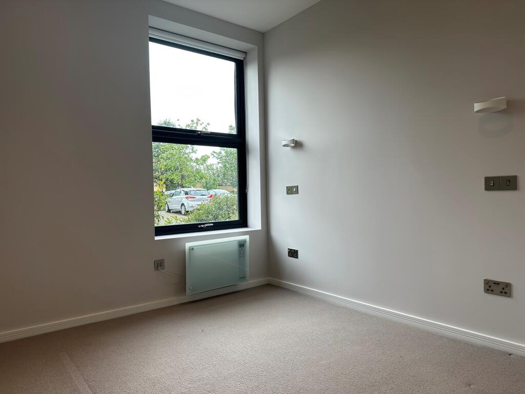 2 Clifton bedroom