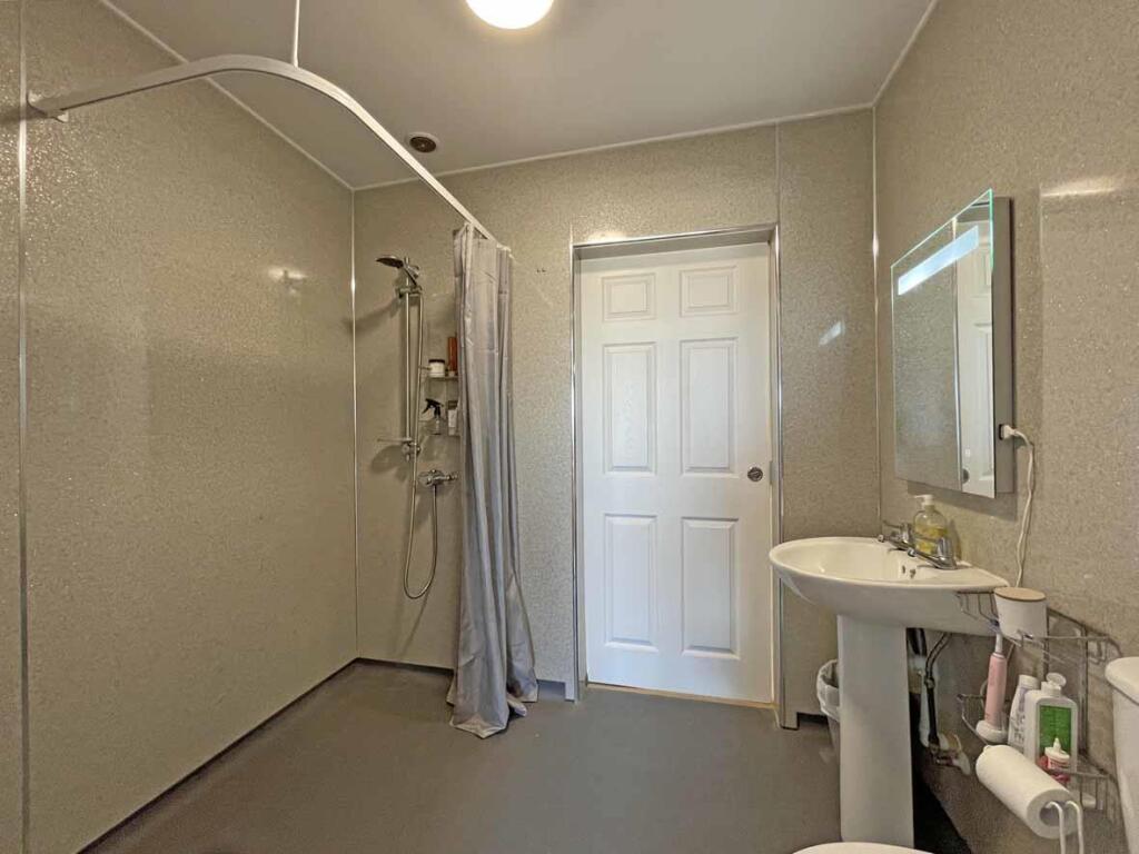 Upland Drive 104 En Suite.jpg