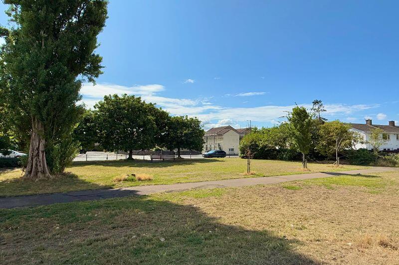 Park/Green Space Close By