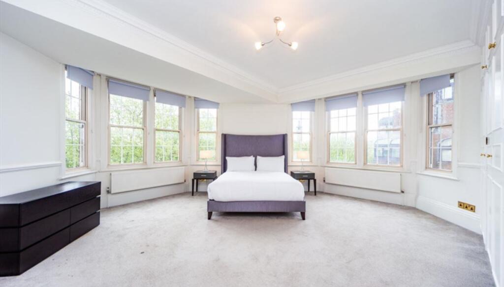strath4-bedroom-jpg-3