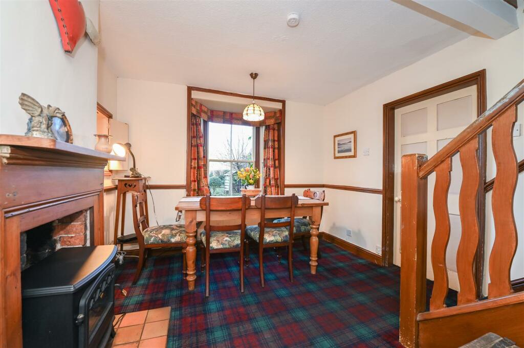 2 Home Farm Cottages internal-8.JPG