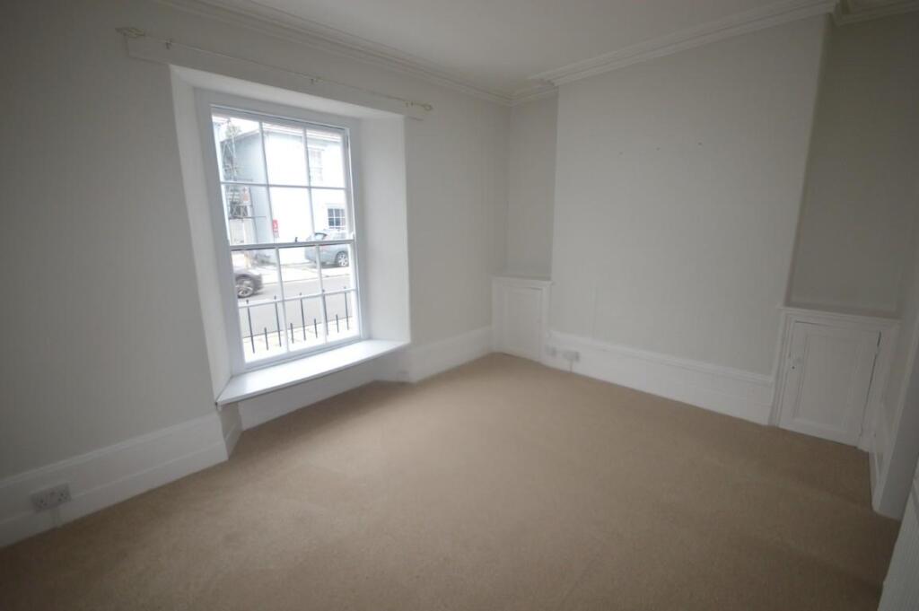 DSC_0014 (Medium).JPG