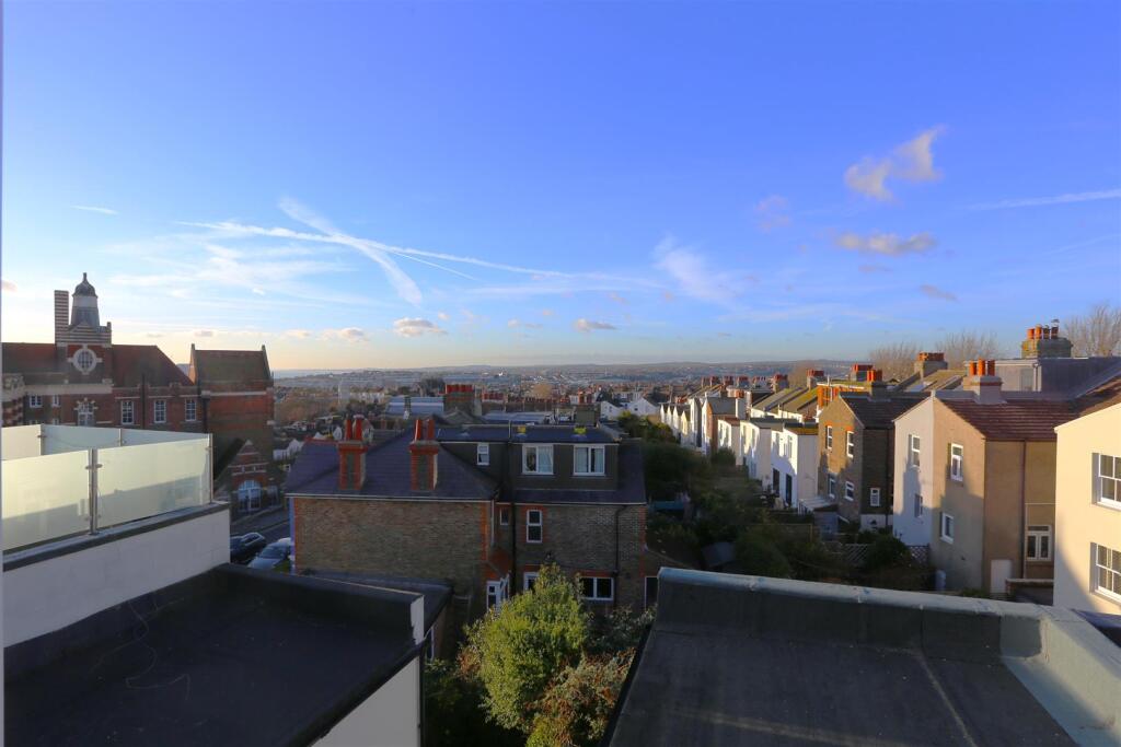 49 Queens Park Rise (5).JPG