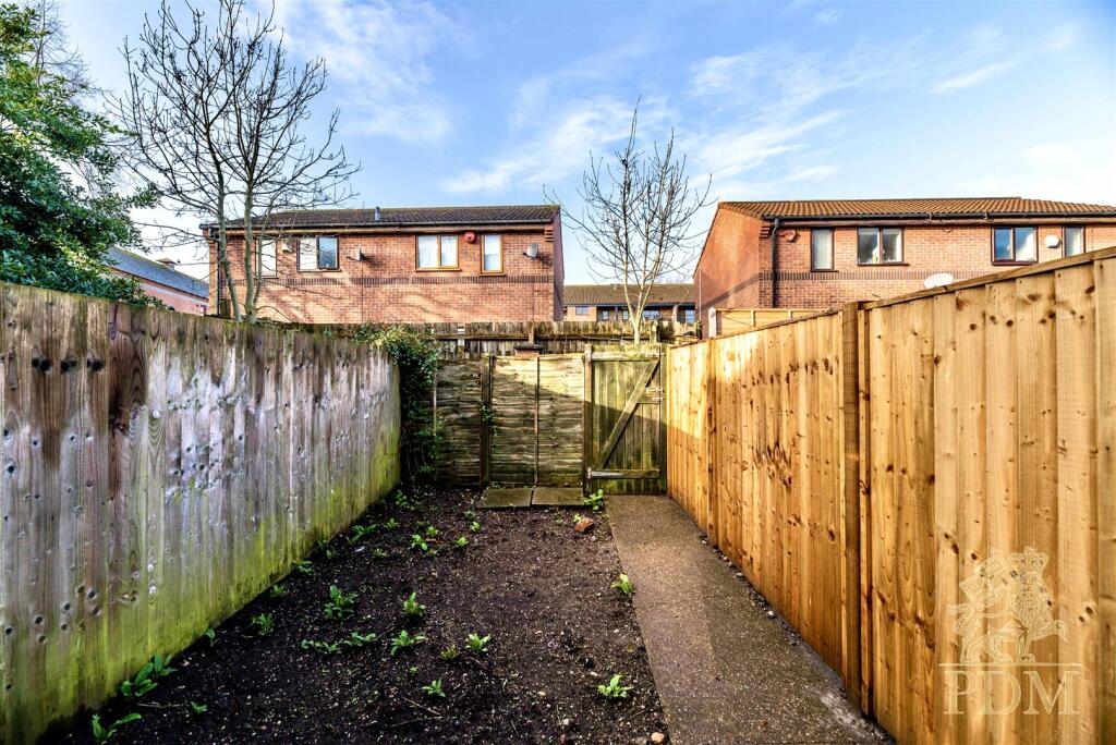 26 Chippendale Lenton Nottingham NG7 1HB