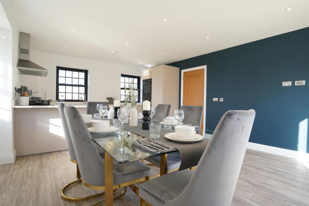 THE LANGHAM INTERNAL DINING.jpg