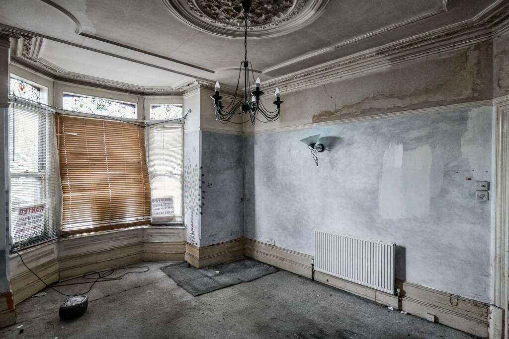 7 Stubbington Avenue, Portsmouth, PO2 0HS