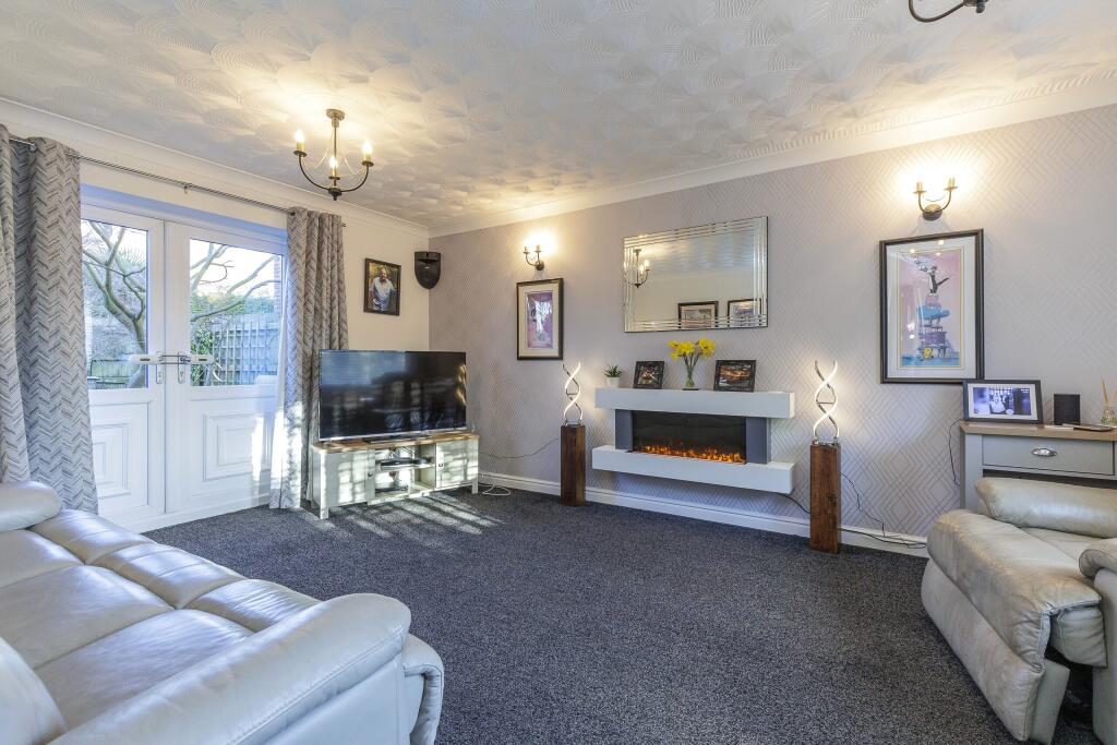 28 Rosedale-01