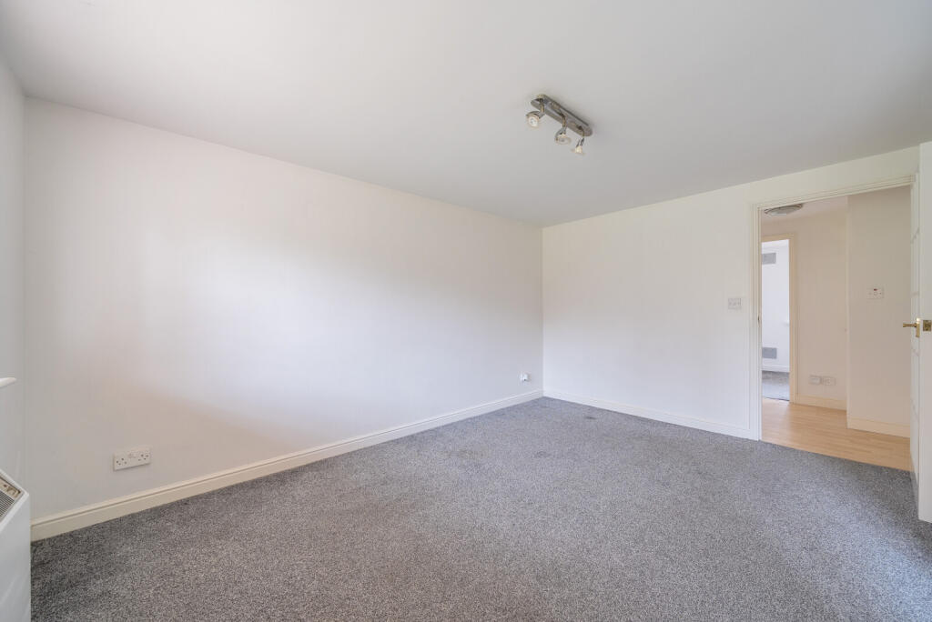 1396812-12-695f75...