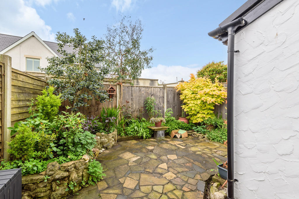 Rear garden/ pati...