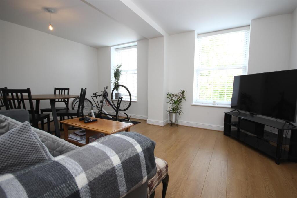 Living Room 2.JPG