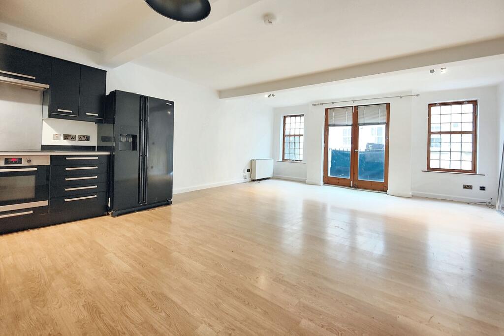 Light &amp; Airy Open Plan