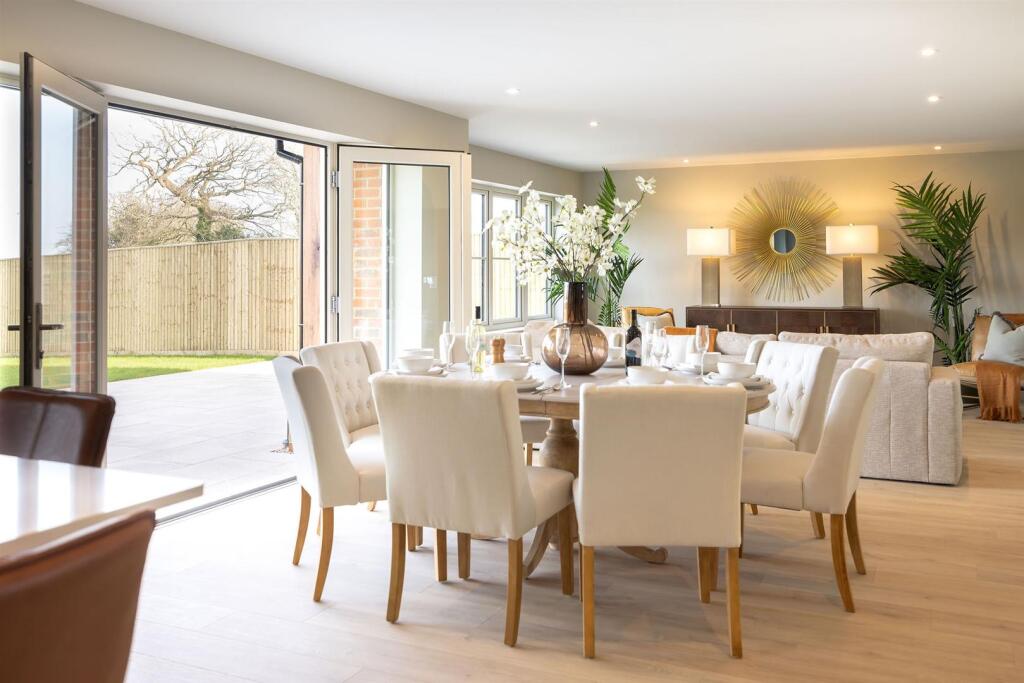 Dining area with doors open.jpg