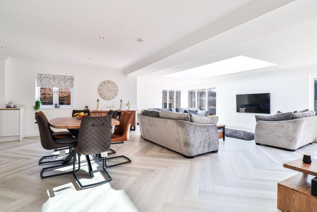 Dining/Family Area