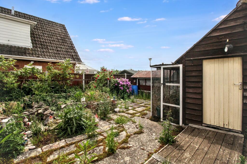 13 Plantation Road, Boreham, Essex, CM3 3EA