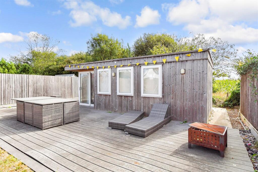 Workshop/Outbuildings