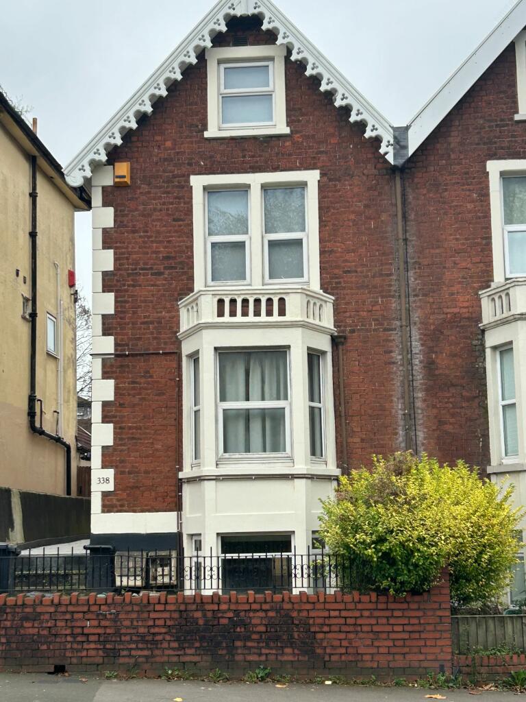 a Church Road, St. George, Bristol