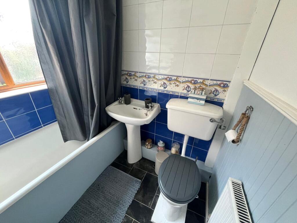 Bathroom No. 12