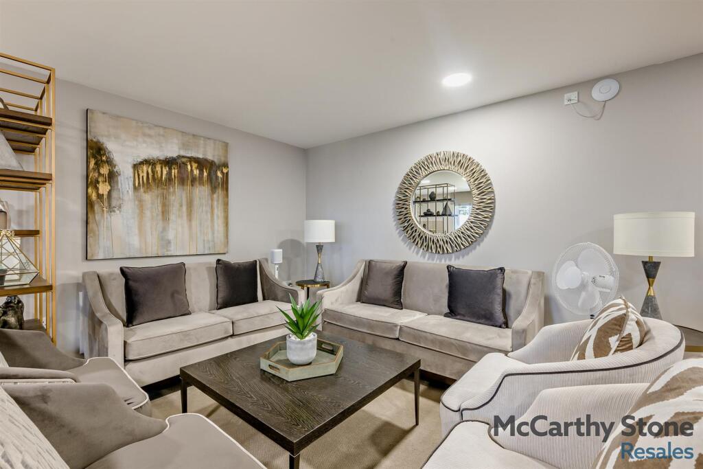 8663835-interior18-800.jpg