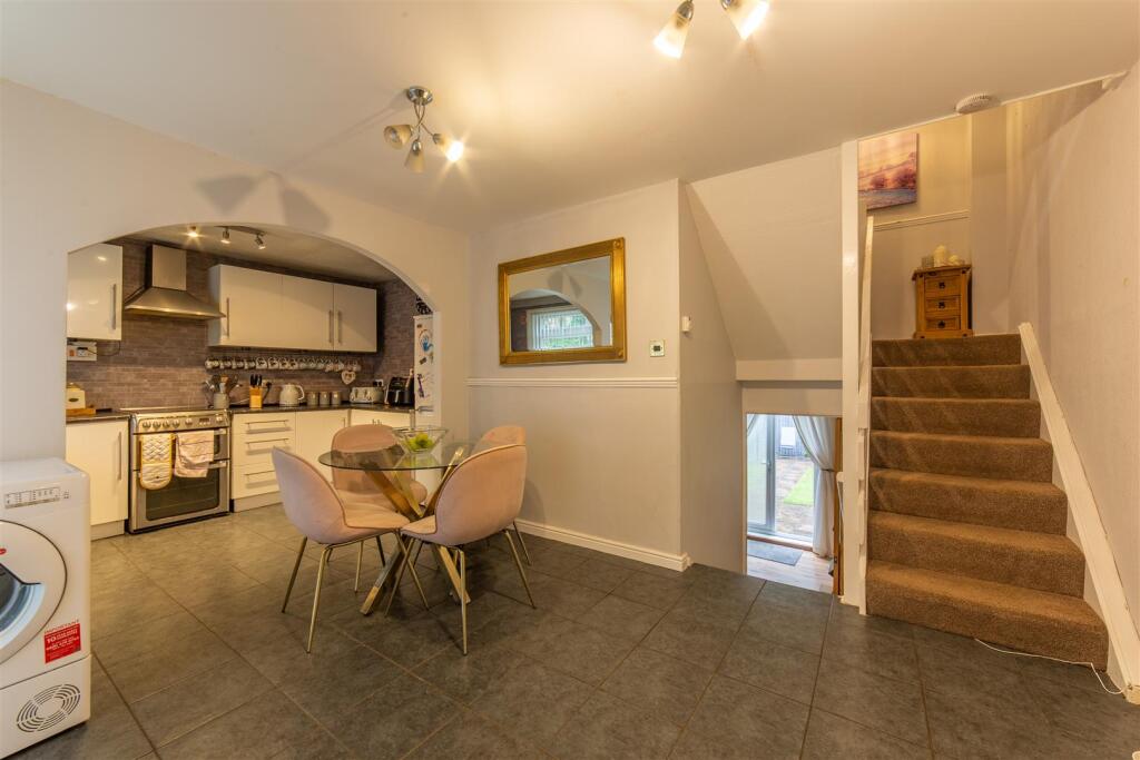 11 Hafod Court Road-9.jpg