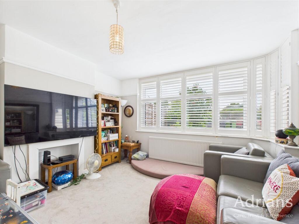 SITTING ROOM