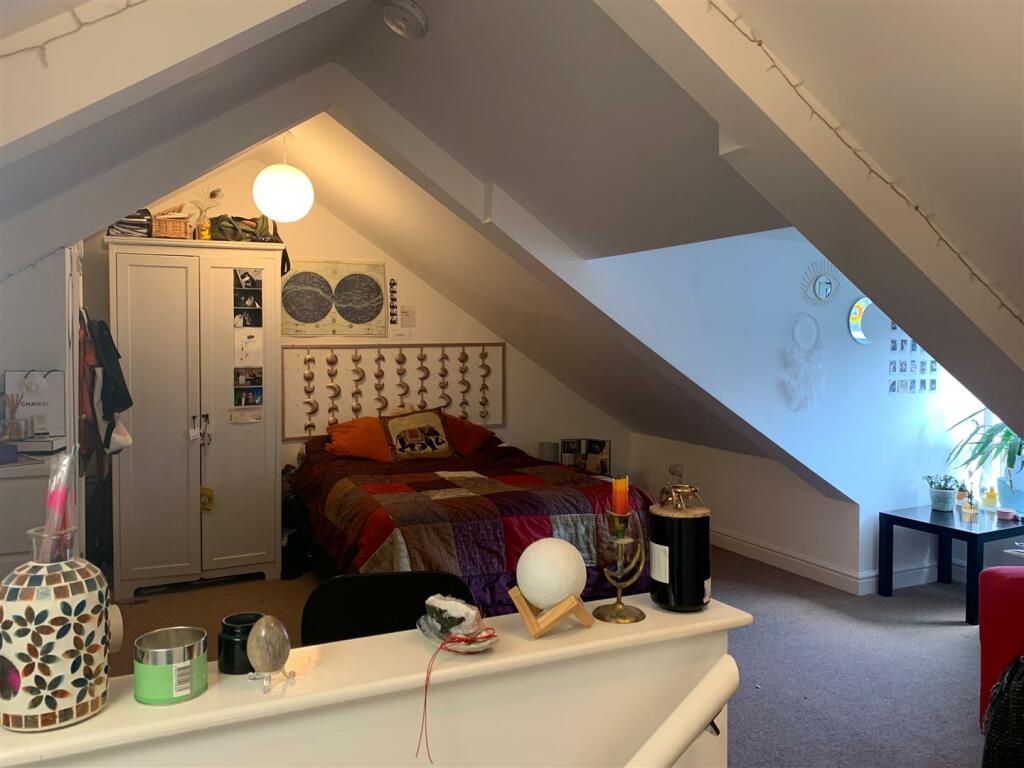Bedroom 5 .jpeg