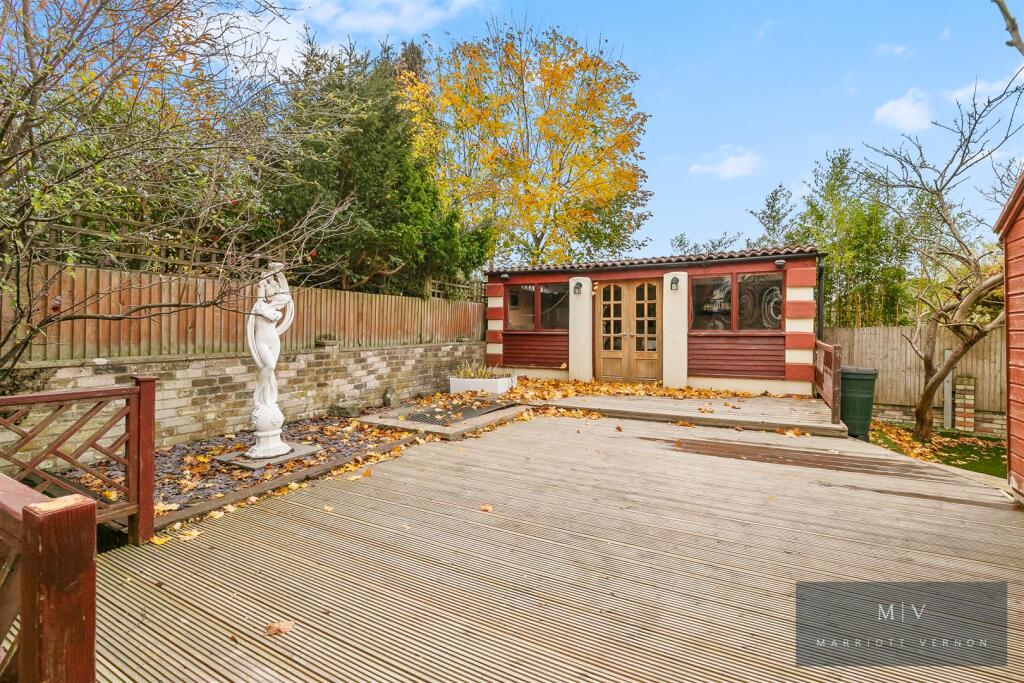 The Gallop 10 MV-19.jpg