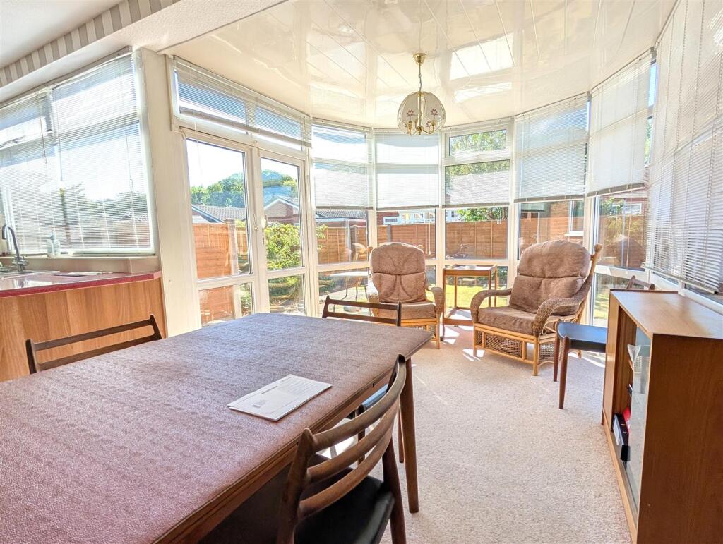 DINING CONSERVATORY AREA