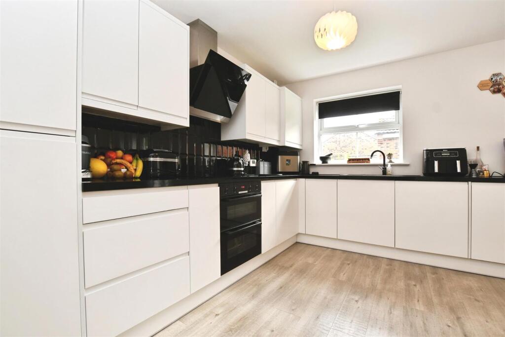 Kitchen/Diner/Family Room