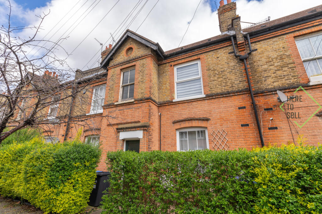 28 Sketty Road EN1 3SE-3