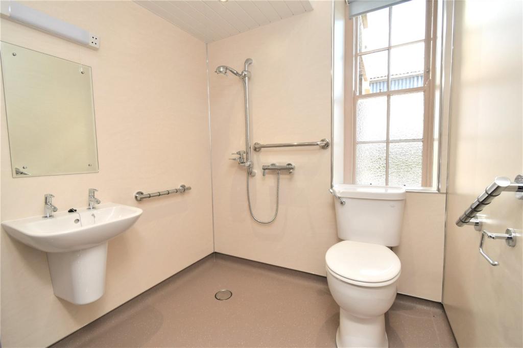 Downstairs Wet Room