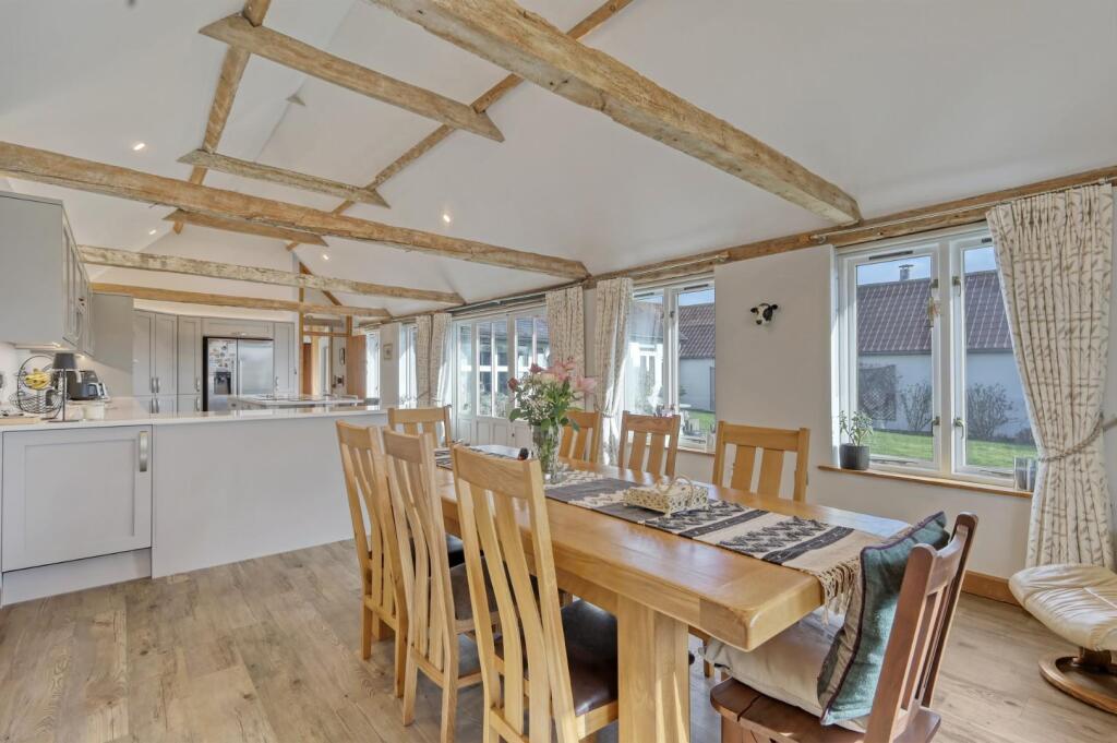 Dining Area/Kitchen