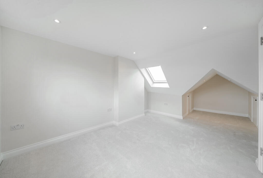 1304970-18-68484d...