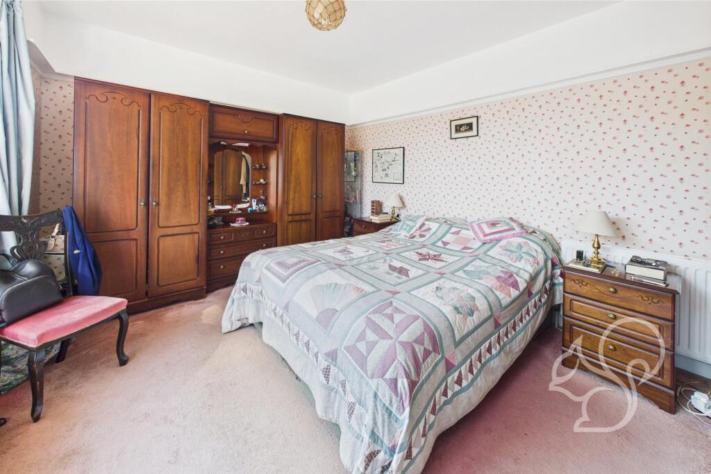 CAM03877G0-PR0176-STILL017.jpg