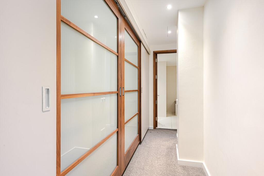 Walk In Wardrobe