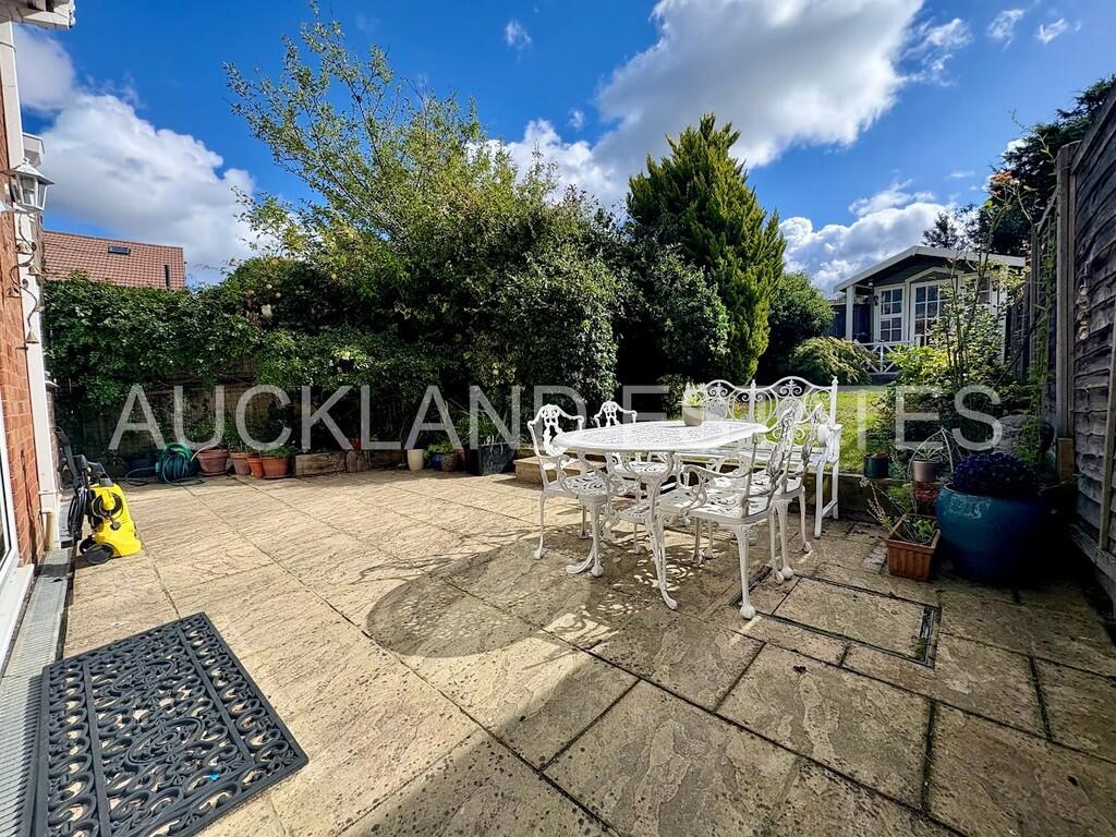 IMG_7429-17576852...