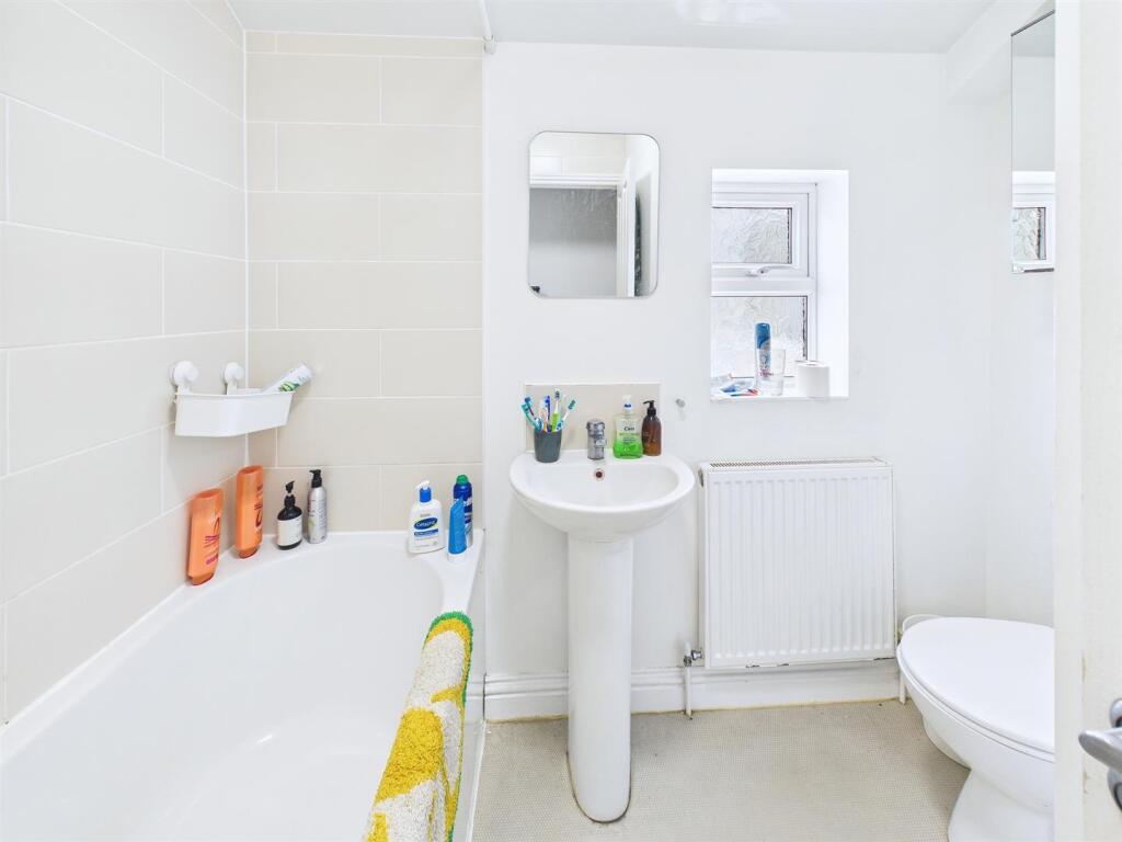 6 bedroom HMO (13).jpg