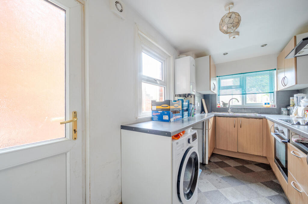 1330544-10-688792...