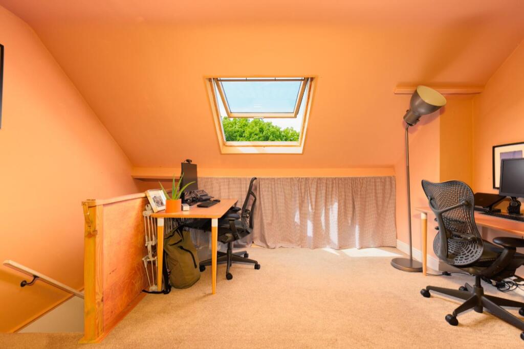 52 Newbridge Road-1.jpg