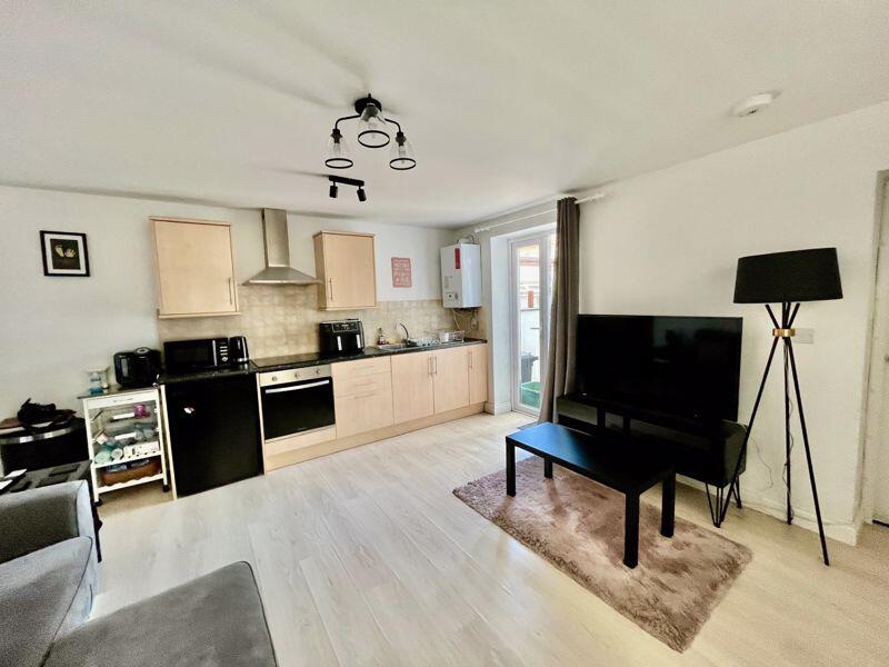 OPEN CONCEPT LOUNGE/KITCHEN