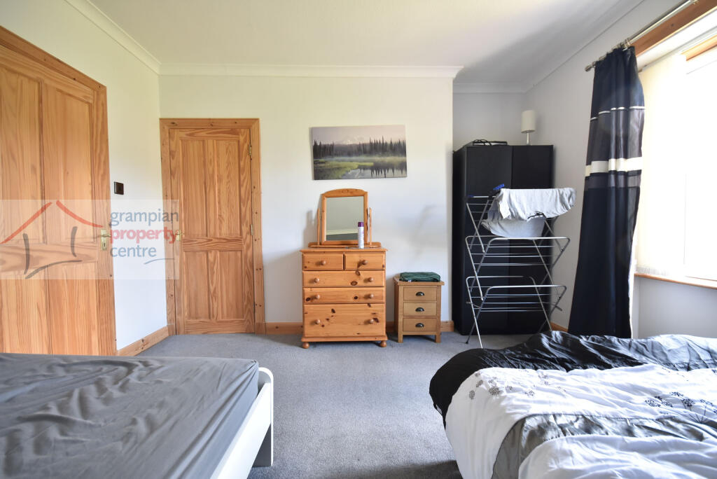 bed 2 2nd .JPG