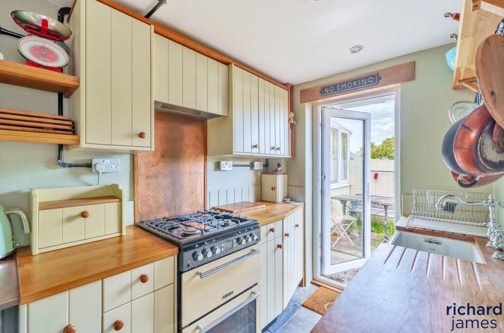 e18c0bf0-7965-48c...