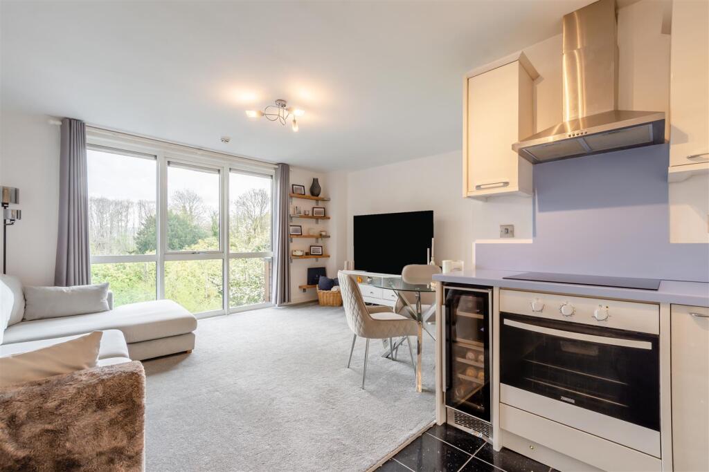 8644605-interior09.jpg