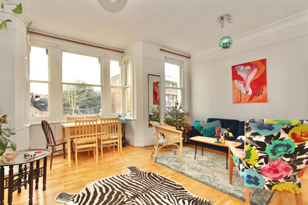 Clissold Crescent, N16