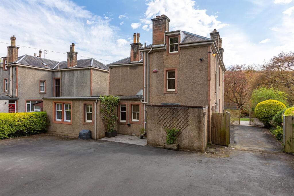 16 Melrose Road Galashiels 02.JPG