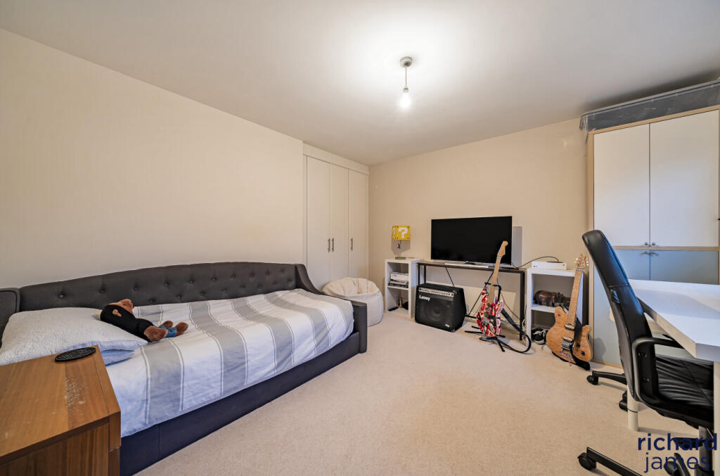 562b7fd7551341cd94c055ff50261a53